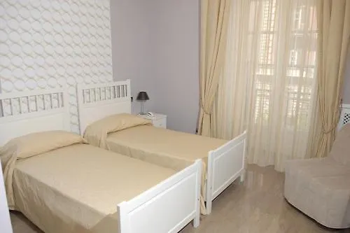 B&B Sanfelice Centro Storico Napoli 3*,